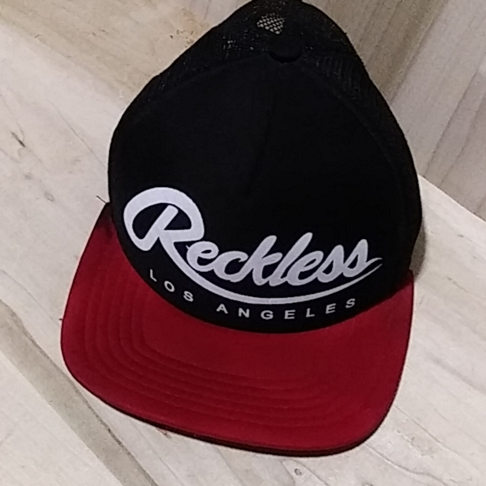 Young & Reckless hat